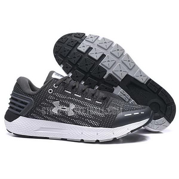 run5 black charged intake 4 men's under armour running shoes